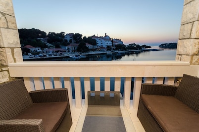 Guest House Kiko - One-Bedroom Apartment with Balcony and Sea View (A4)