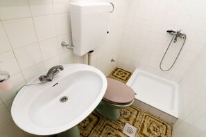 Shower - Guest House Kiko - Studio (A3) (Pomena)
