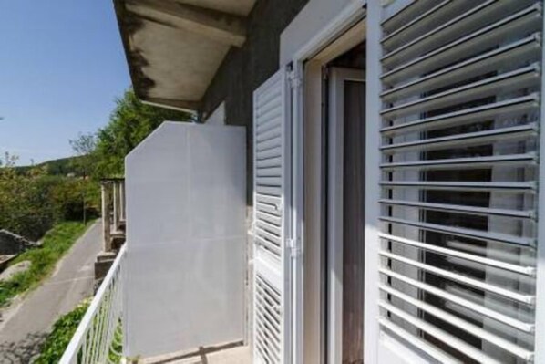 Exterior detail - Apartments Felix Mljet - One Bedroom Apartment with Balcony (Marijana) (Babino Polje)