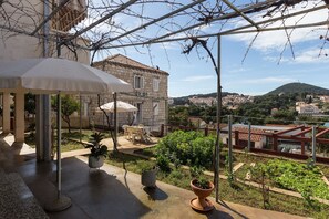 Terrasse/gårdhave