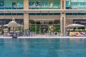 Exterior - 2BR City View Bay Square B13 (Dubai)
