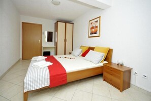2 bedrooms, free WiFi