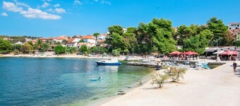 Apartments Villa Kameja - One Bedroom Apartment with Balcony and Sea View (Plavi)