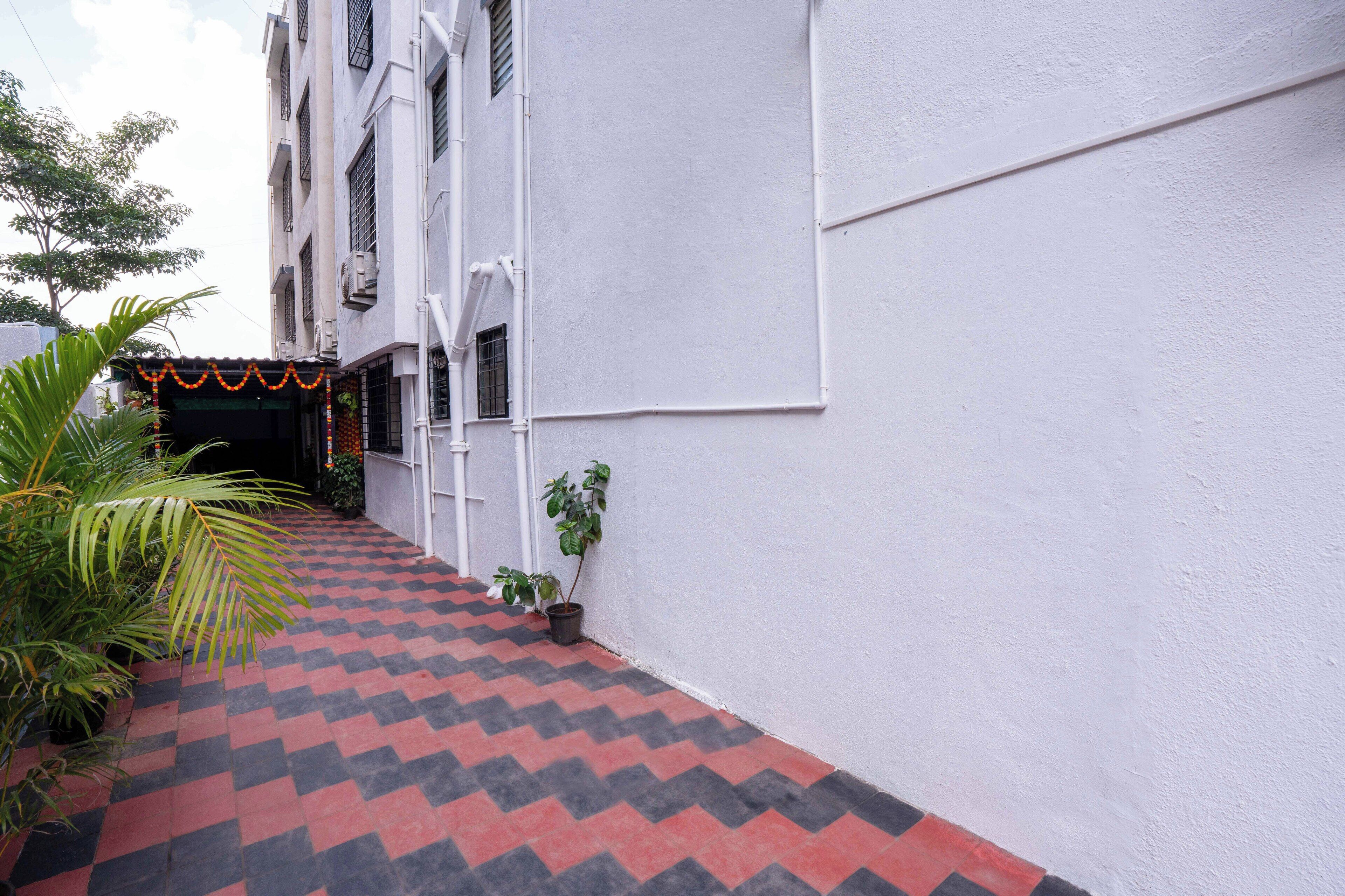 Photo - Treebo Royal Comfort Atithi