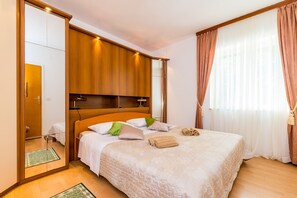 2 chambres, fer et planche à repasser, Wi-Fi gratuit
