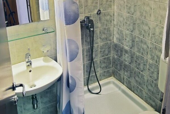 Bathroom - Apartments Sipa - Premium Two Bedroom Apartment with Balcony and Sea View (Apartman A) (Dubrovnik)