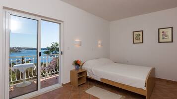 2 Schlafzimmer, Bügeleisen/Bügelbrett, Reisekinderbett, kostenloses WLAN