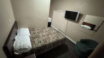 Classic Double Room, City View | Desk, free WiFi