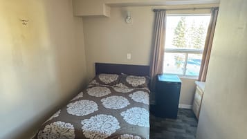 Family Double Room, City View | Desk, free WiFi