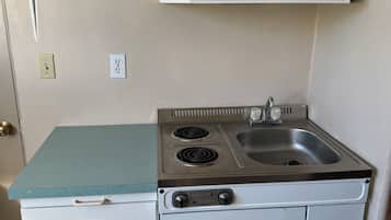 Family Double Room, City View | Desk, free WiFi