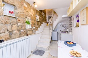 Interior - Art House Zanze- Two Bedroom Apartment with City View (Dubrovnik)