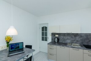 Fridge, microwave, stovetop, coffee/tea maker - Villa Panorama Dubrovnik (A2) - Superior One Bedroom Apartment with Terrace and Sea View (Mlini)