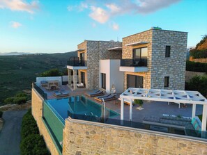 Piscina externa, piscina aquecida