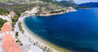 Apartments Seafront Silence - Studio Apartment with Terrace and Sea View