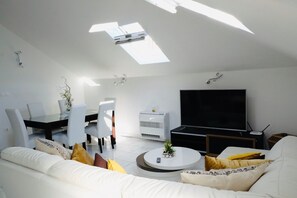 Smart TV, fireplace - Villa Tonika -Two Bedroom Apartment with Terrace ( A2 ) (Povlja)