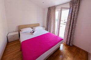3 bedrooms, iron/ironing board, travel cot, free WiFi - Apartments Anita-Luxury Three Bedroom Apartment with Terrace (Stobrec)