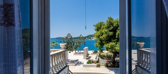 Villa Ro-Ma - Three Bedroom Villa with Terrace and Sea View
