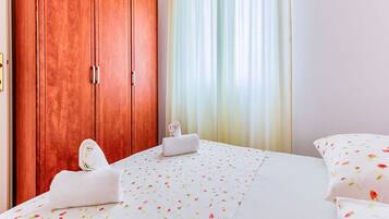 1 bedroom, WiFi (free)