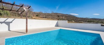Villa Camellia - Two Bedroom Villa with swimming pool