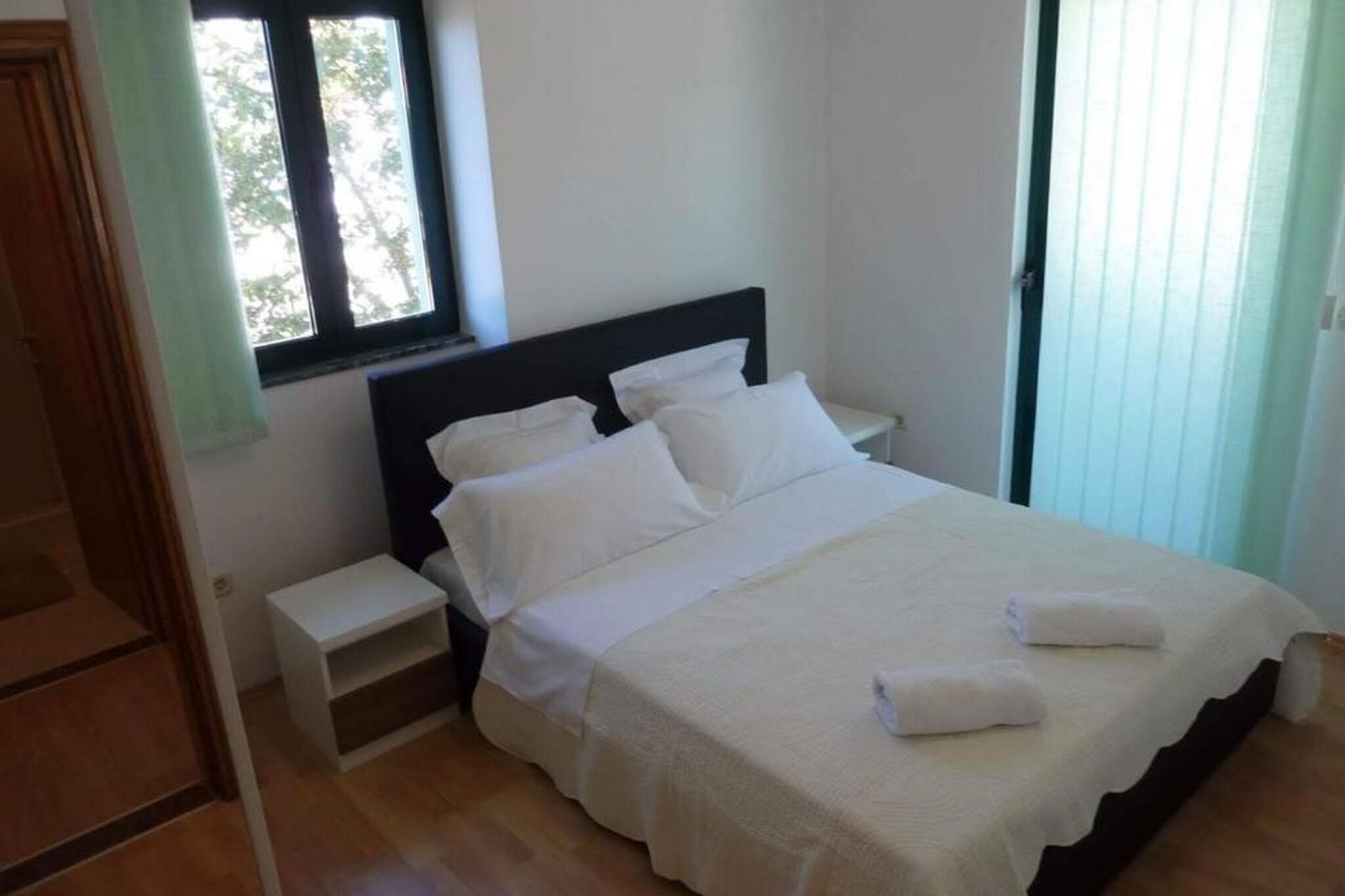 2 bedrooms, WiFi (free)