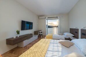 2 bedrooms, travel cot, free WiFi - Apartments Ema-Comfort Two Bedroom Apartment with Sea View ( Fancy ) (Rogotin)