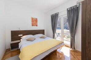 2 bedrooms, travel cot, free WiFi - Apartments Ema-Comfort Two Bedroom Apartment with Sea View ( Fancy ) (Rogotin)
