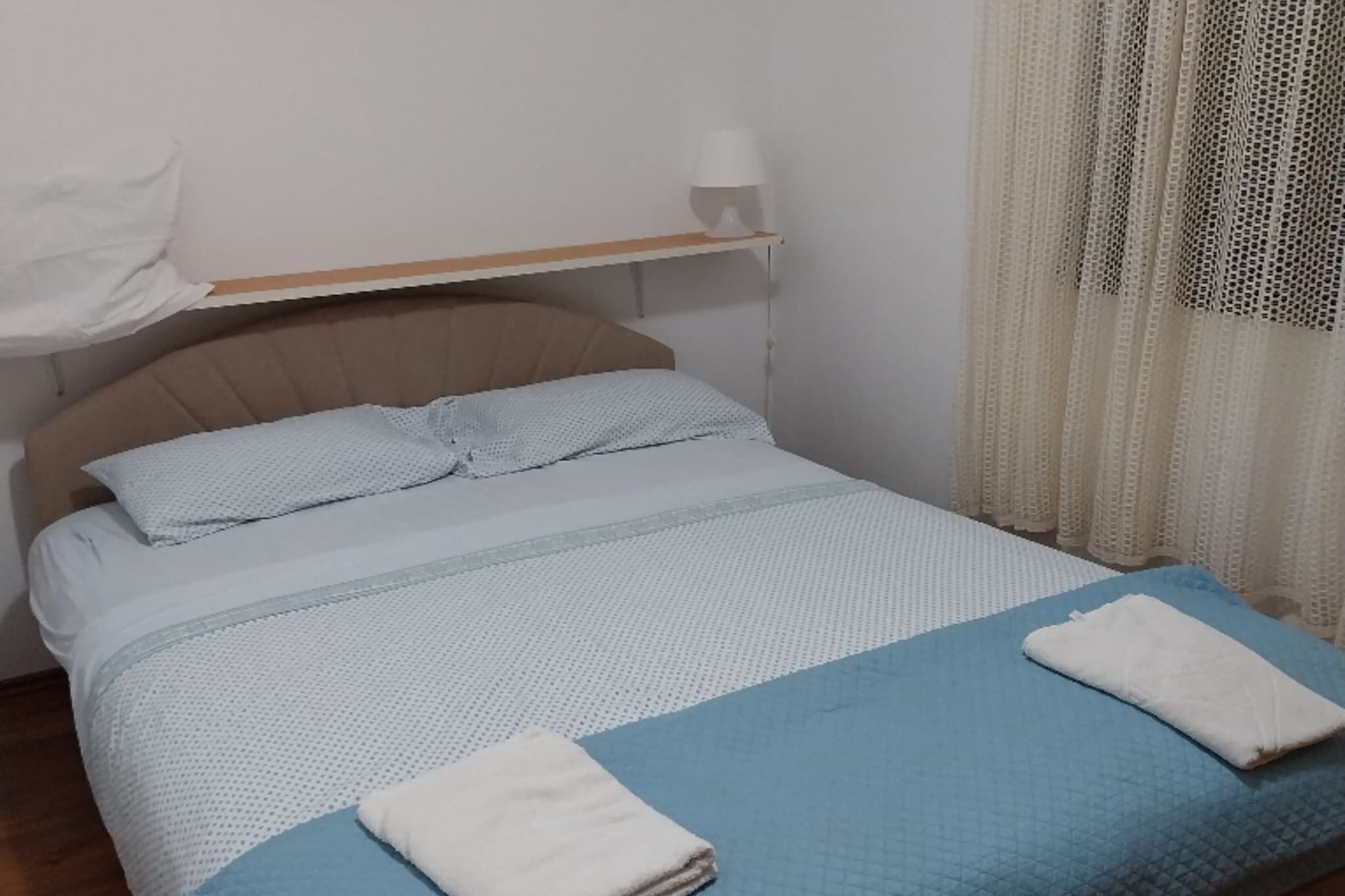 2 Schlafzimmer, Reisekinderbett, kostenloses WLAN
