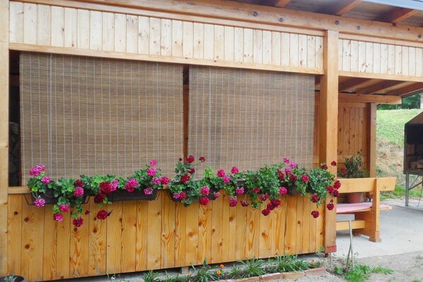 Property grounds - Apartments & Rooms Rendulić - Two bedroom Suite with shared Terrace (Rakovica)