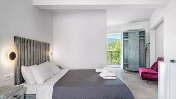 Comfort Double Room, Private Bathroom, Pool View | 1 bedroom, premium bedding, memory foam beds, blackout drapes