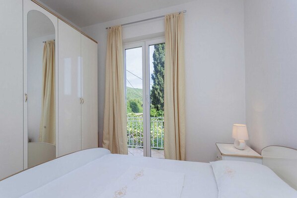 3 Schlafzimmer, Bügeleisen/Bügelbrett, Reisekinderbett, kostenloses WLAN