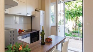 Unclassified image, 2 of 11, button - Apartments Ankora - One bedroom apartment with terrace and sea view (Veliki Zaton)