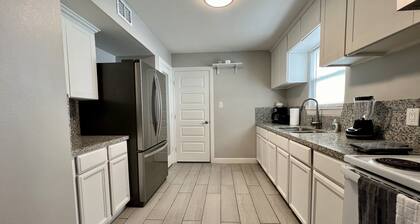 Miramar #4 - Gorgeous and Spacious 3BD/2BA - WiFi