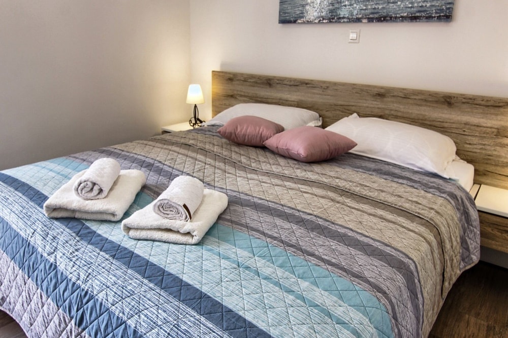 Apartments Victoria One Bedroom Apartment with Terrace (A2