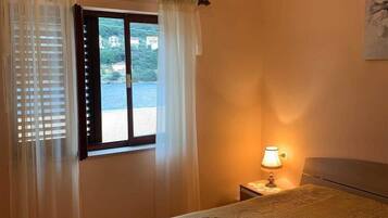 3 habitaciones, tabla de planchar con plancha y wifi gratis