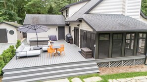 Outdoor dining - Private Pool, Hot Tub, Walk To Beach, Fire Pit (Grand Beach)