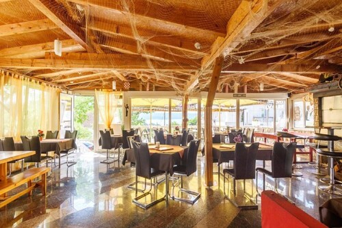 Apartments Smilje i Maslina - One Bedroom Apartment with Terrace 2