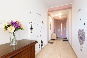 Interior - Apartments Milic - Twin Room 1 - 2 (Karin Gornji)