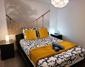 2 عدّة غرف نوم وواي فاي مجانًا وملاءات أسرّة