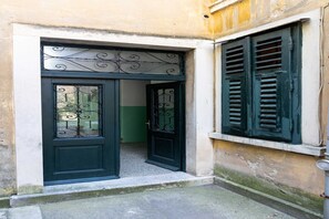 Exterior detail - Apartment Porat (Dubrovnik)