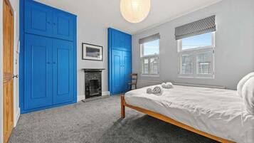 3 bedrooms, iron/ironing board, travel crib, WiFi