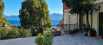 Holiday Home Mico with Swimming Pool