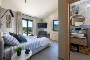 2 室のベッドルーム、アイロン / �アイロン台、インターネット