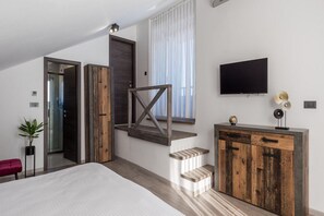 4 chambres, fer et planche à repasser, lit parapluie, Wi-Fi gratuit