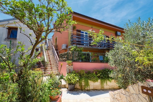 Apartment Blamax with Terrace and Sea View