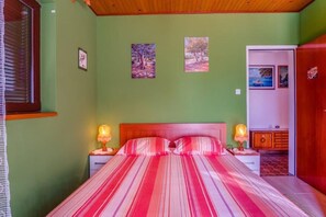 3 habitaciones, tabla de planchar con plancha y wifi gratis