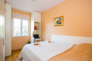 2 chambres, fer et planche à repasser, Wi-Fi gratuit