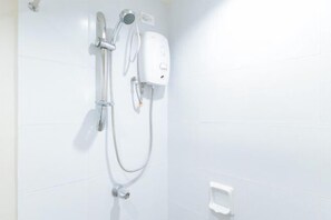 Room - Filmore Suites Makati by RedDoorz (Makati)