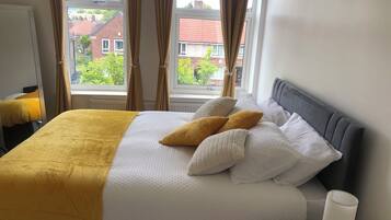 3 bedrooms, free WiFi, bed sheets