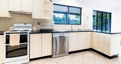 3BD Exclusive Manor Retreat Farm