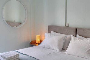 2 Schlafzimmer, Schreibtisch, Bügeleisen/Bügelbrett, WLAN